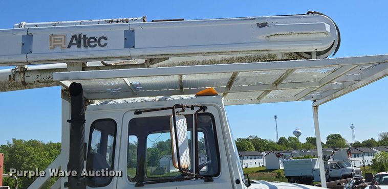 image for item DP6381 1987 Mack CS300P bucket truck