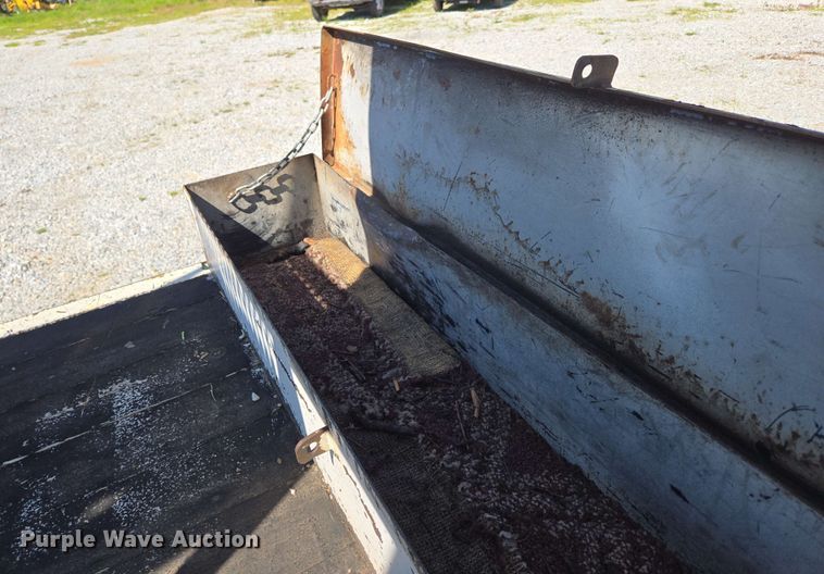 image for item DP6381 1987 Mack CS300P bucket truck