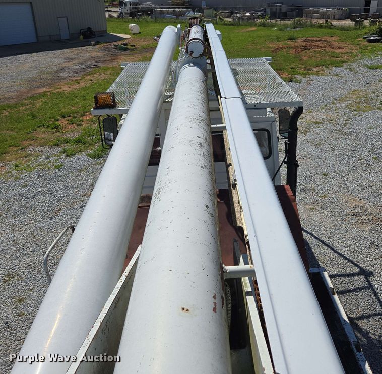 image for item DP6381 1987 Mack CS300P bucket truck