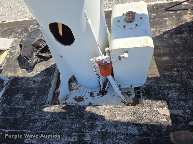 image for item DP6381 1987 Mack CS300P bucket truck