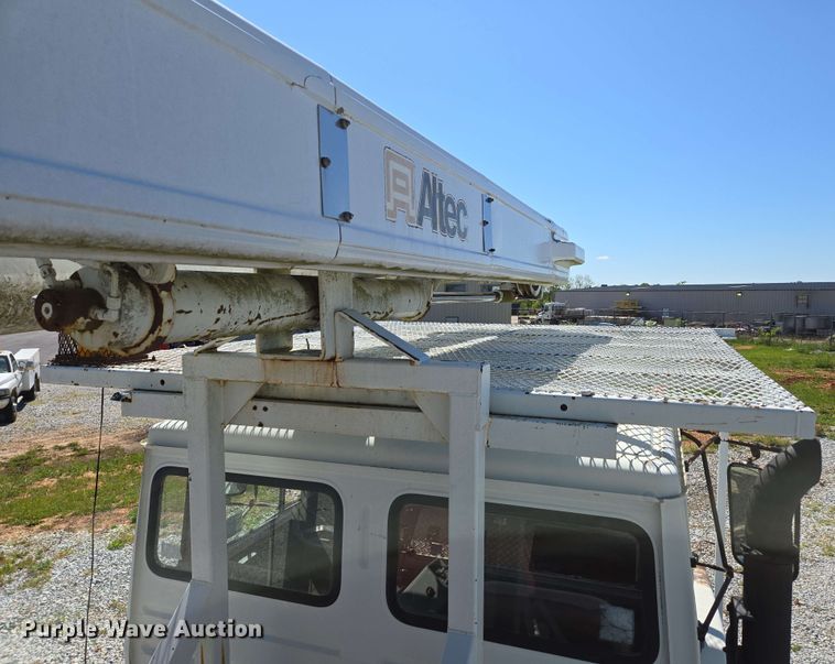 image for item DP6381 1987 Mack CS300P bucket truck