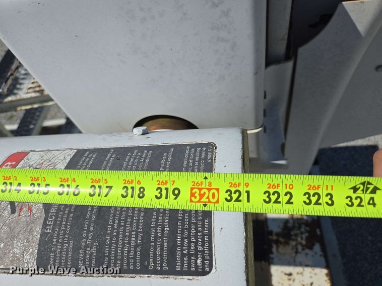 image for item DP6381 1987 Mack CS300P bucket truck