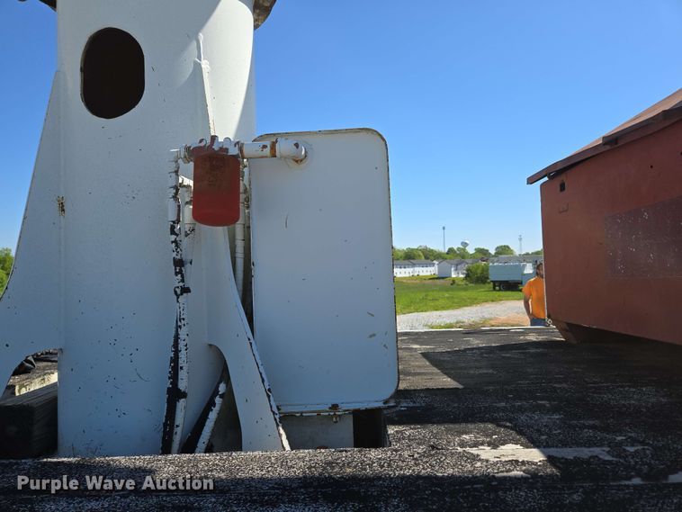 image for item DP6381 1987 Mack CS300P bucket truck