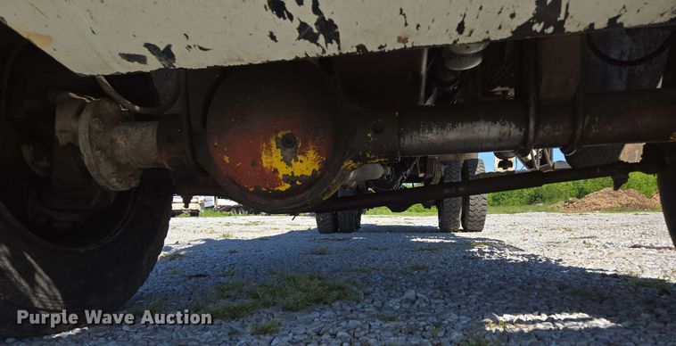 image for item DP6381 1987 Mack CS300P bucket truck