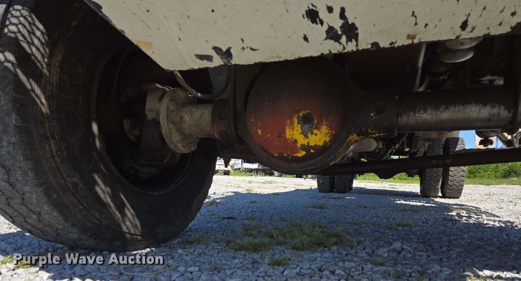 image for item DP6381 1987 Mack CS300P bucket truck