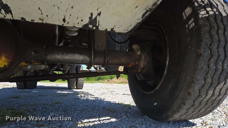 image for item DP6381 1987 Mack CS300P bucket truck