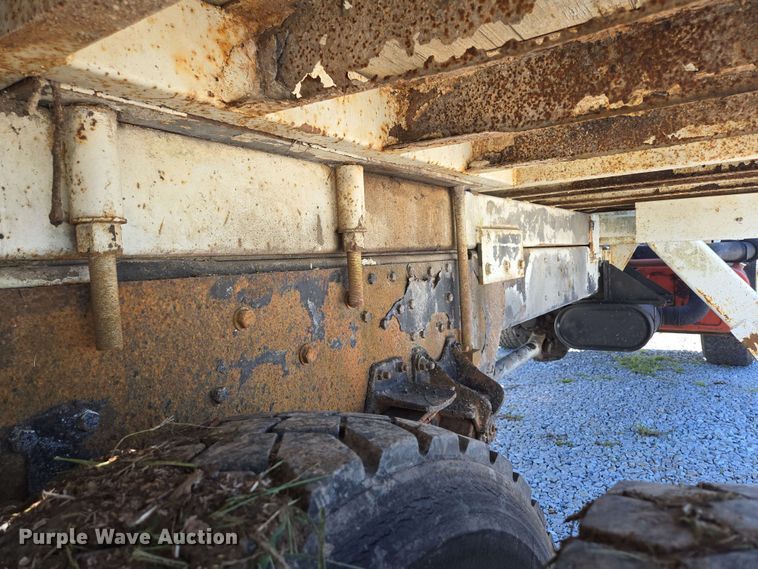 image for item DP6381 1987 Mack CS300P bucket truck