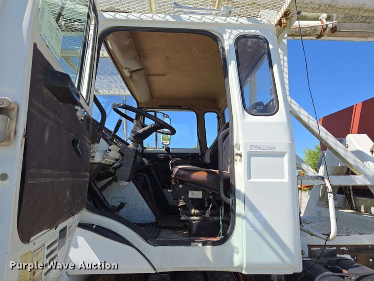 image for item DP6381 1987 Mack CS300P bucket truck