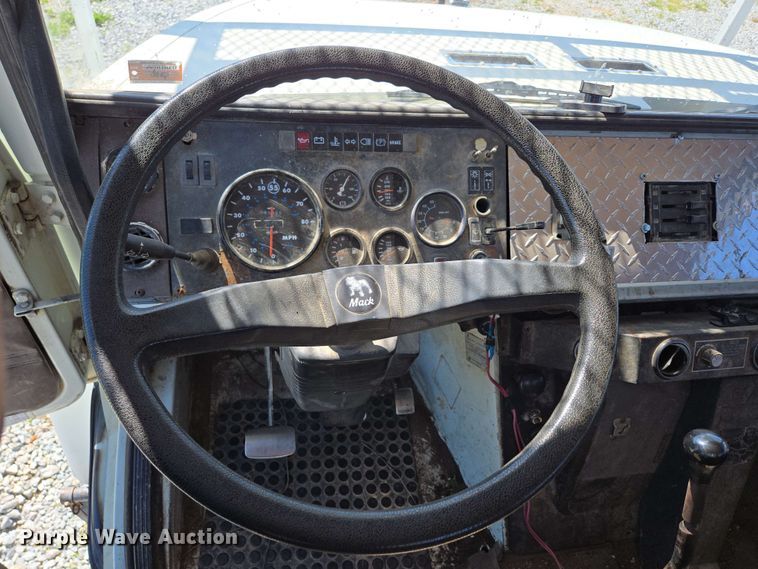 image for item DP6381 1987 Mack CS300P bucket truck