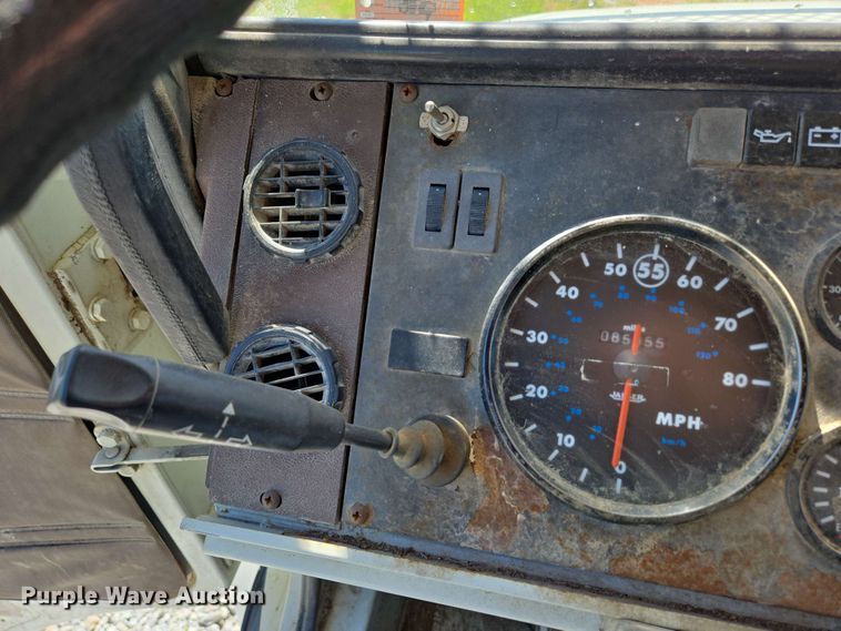 image for item DP6381 1987 Mack CS300P bucket truck