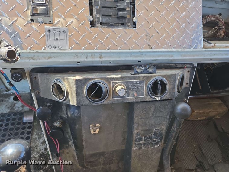 image for item DP6381 1987 Mack CS300P bucket truck