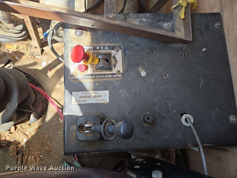 image for item DP6381 1987 Mack CS300P bucket truck