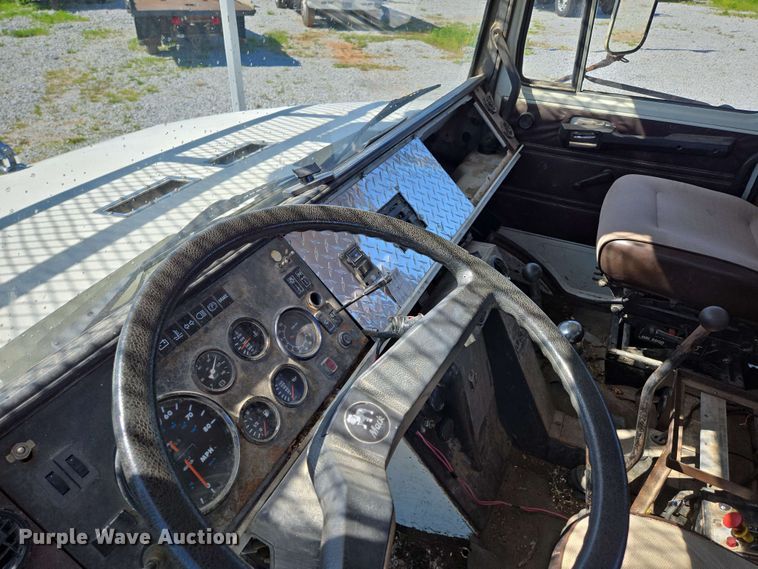 image for item DP6381 1987 Mack CS300P bucket truck