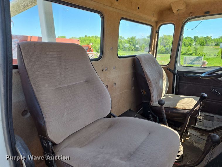 image for item DP6381 1987 Mack CS300P bucket truck