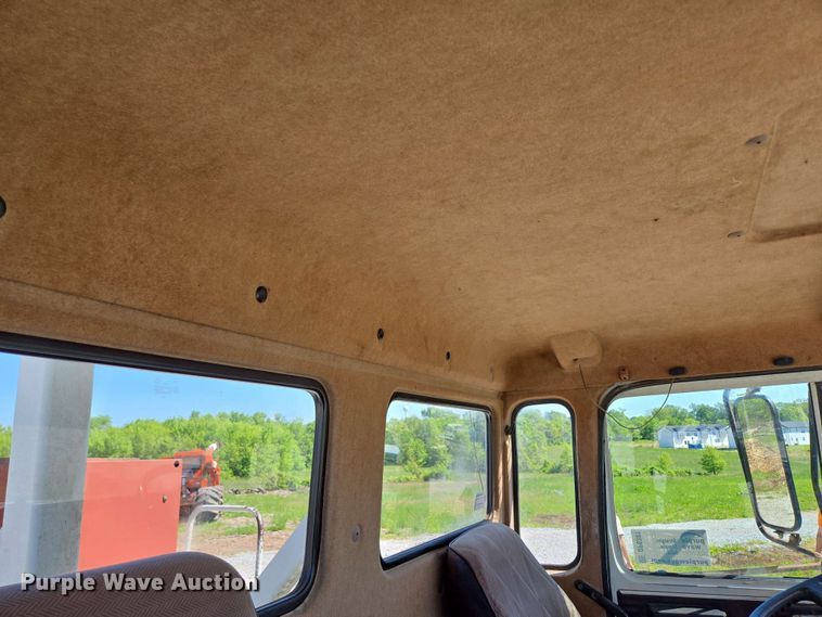 image for item DP6381 1987 Mack CS300P bucket truck