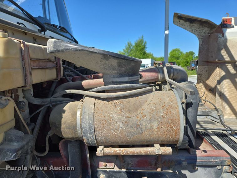 image for item DP6381 1987 Mack CS300P bucket truck