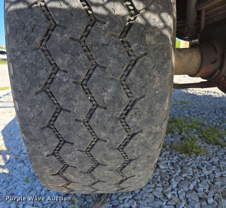 image for item DP6381 1987 Mack CS300P bucket truck