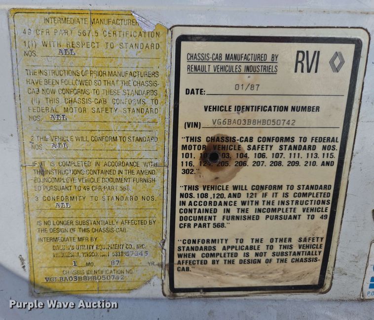 image for item DP6381 1987 Mack CS300P bucket truck