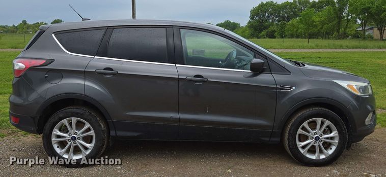 image for item DP6404 2017 Ford Escape SE SUV