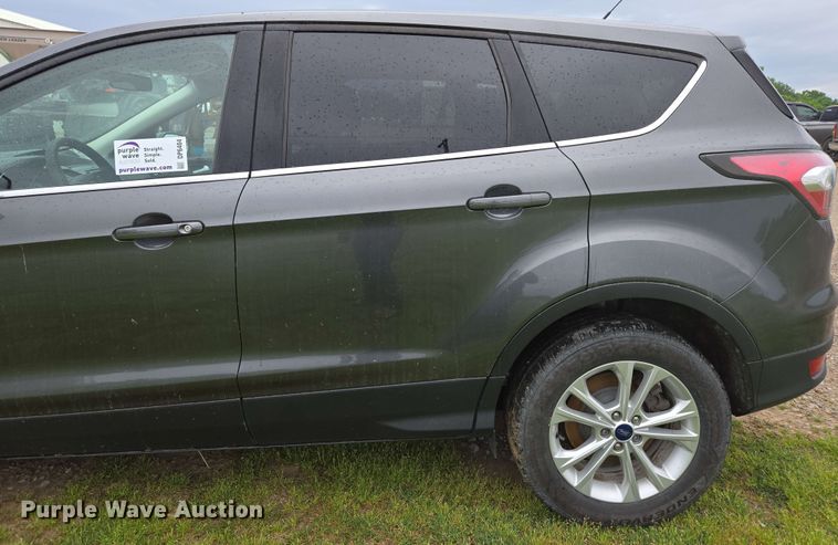 image for item DP6404 2017 Ford Escape SE SUV