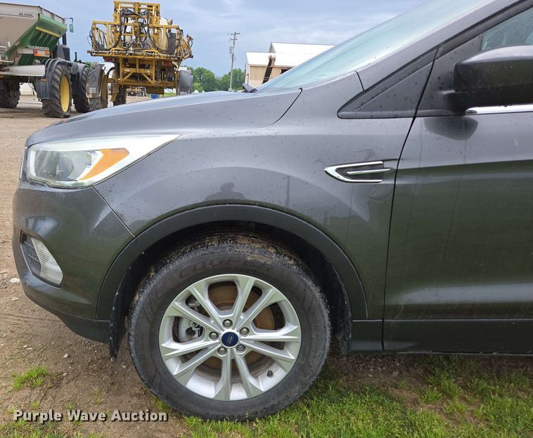 image for item DP6404 2017 Ford Escape SE SUV