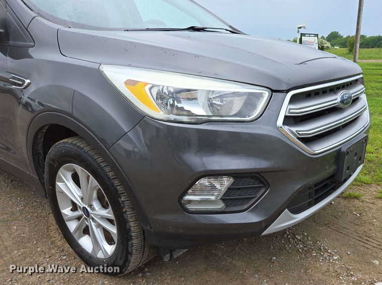 image for item DP6404 2017 Ford Escape SE SUV