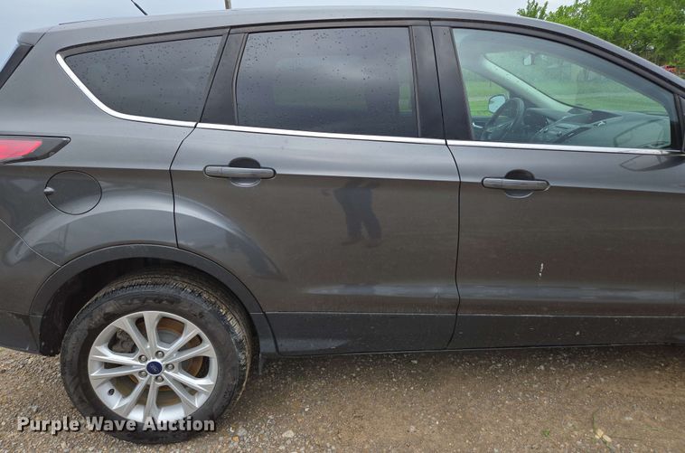 image for item DP6404 2017 Ford Escape SE SUV