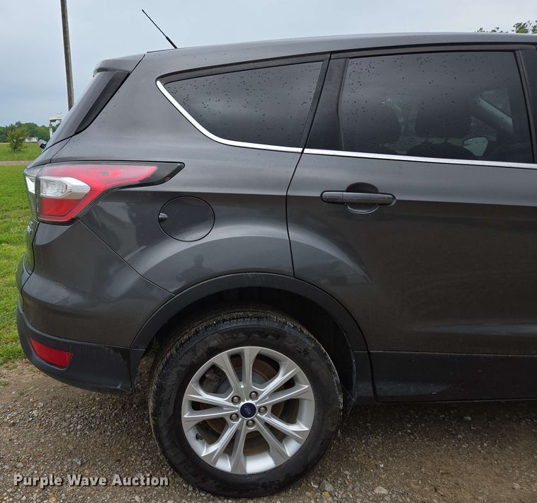 image for item DP6404 2017 Ford Escape SE SUV