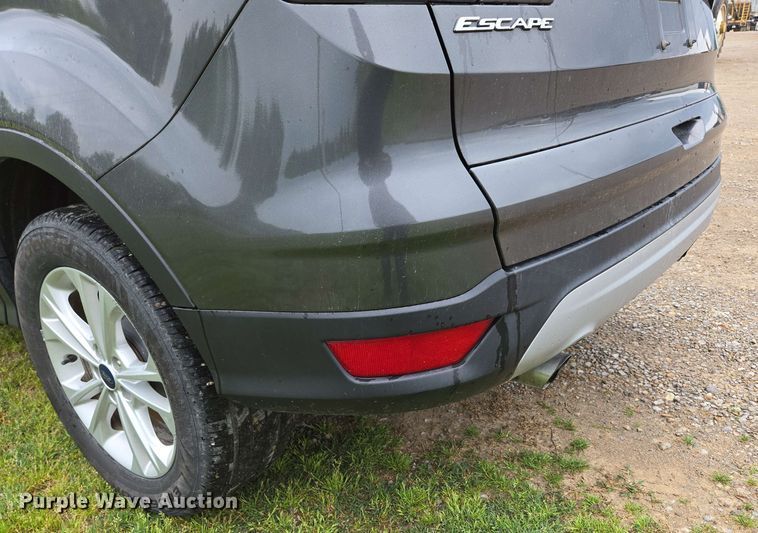 image for item DP6404 2017 Ford Escape SE SUV