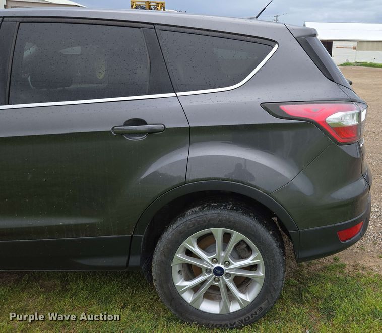 image for item DP6404 2017 Ford Escape SE SUV