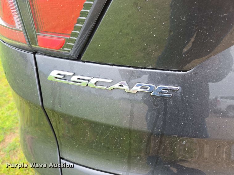 image for item DP6404 2017 Ford Escape SE SUV