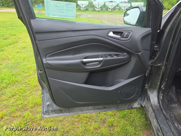 image for item DP6404 2017 Ford Escape SE SUV