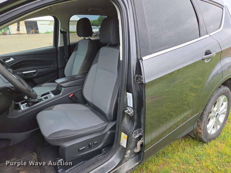 image for item DP6404 2017 Ford Escape SE SUV