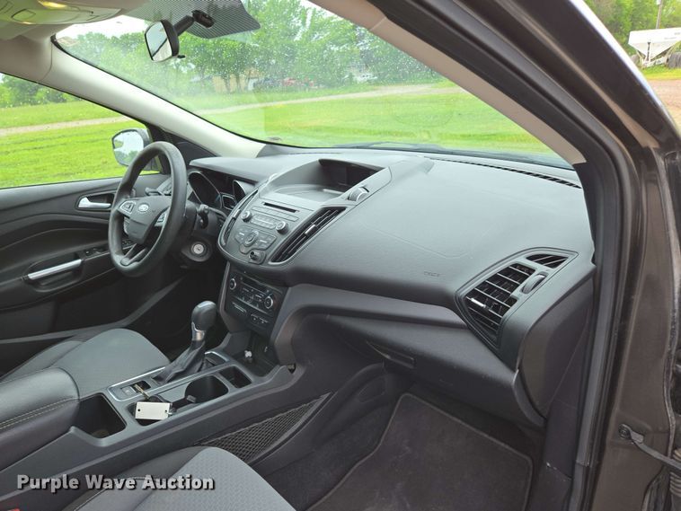 image for item DP6404 2017 Ford Escape SE SUV