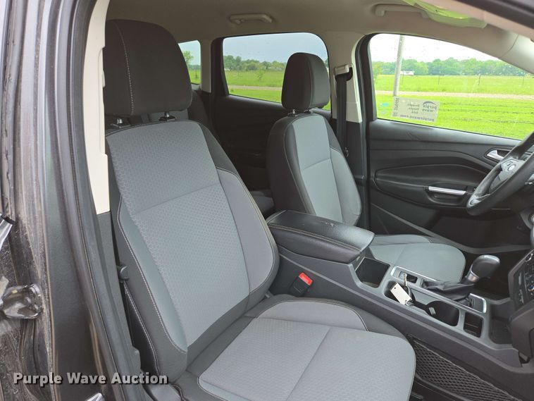 image for item DP6404 2017 Ford Escape SE SUV