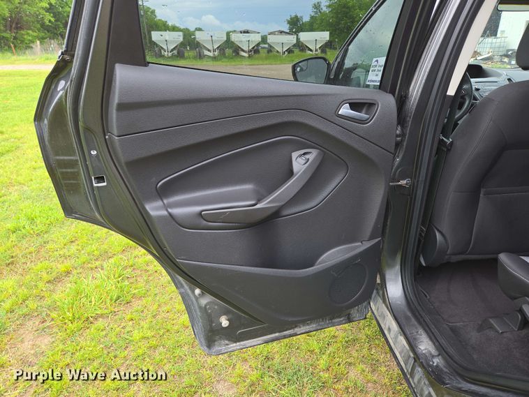 image for item DP6404 2017 Ford Escape SE SUV