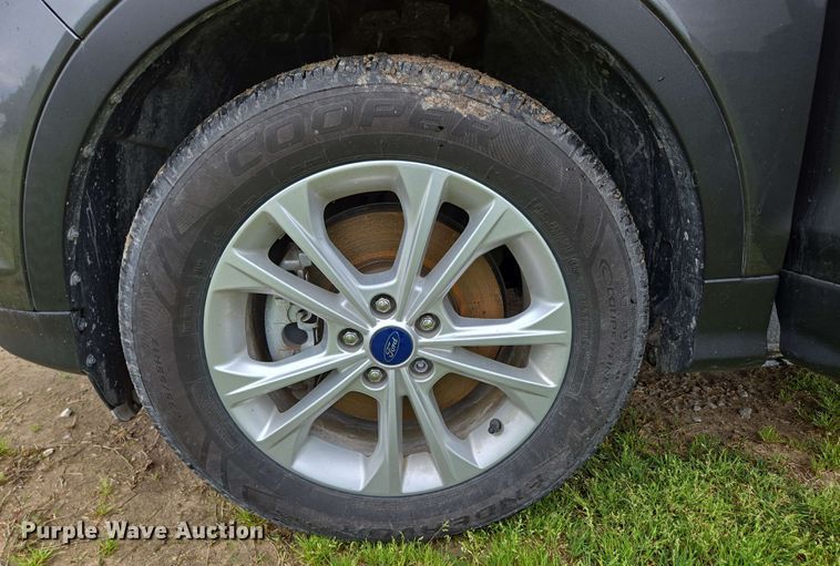 image for item DP6404 2017 Ford Escape SE SUV