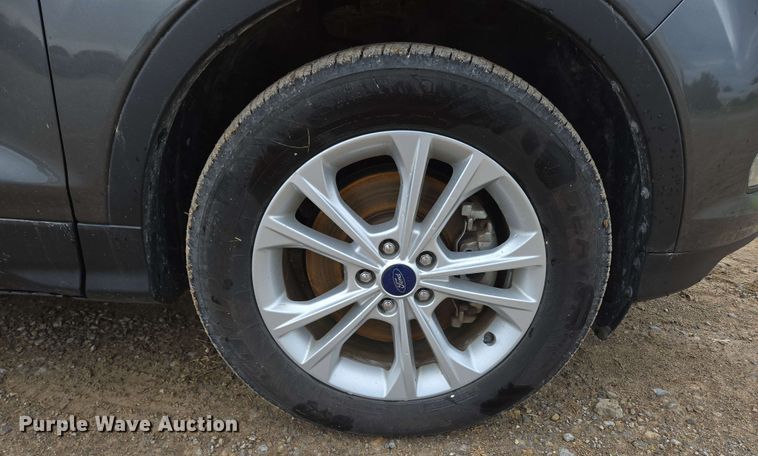 image for item DP6404 2017 Ford Escape SE SUV