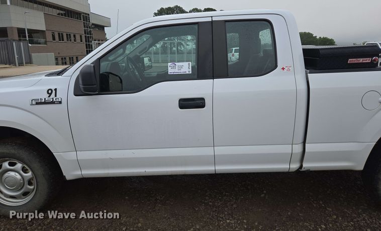 image for item DP6406 2018 Ford F150 XL SuperCab pickup truck