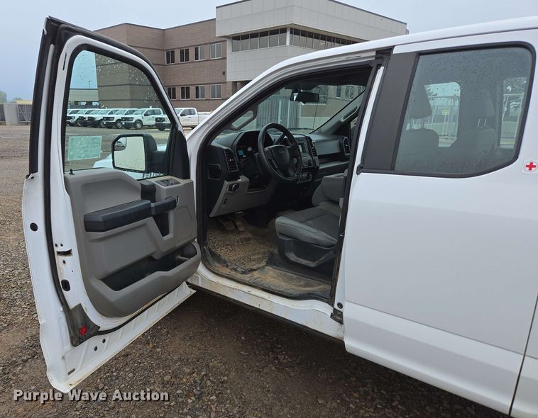 image for item DP6406 2018 Ford F150 XL SuperCab pickup truck