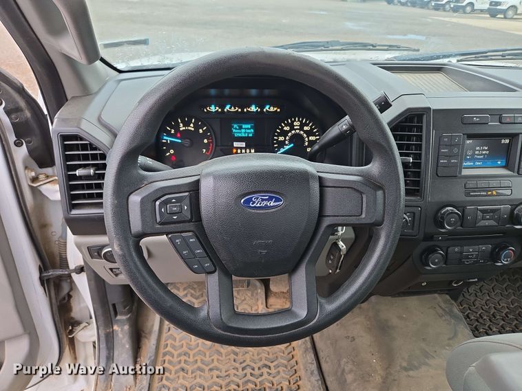 image for item DP6406 2018 Ford F150 XL SuperCab pickup truck