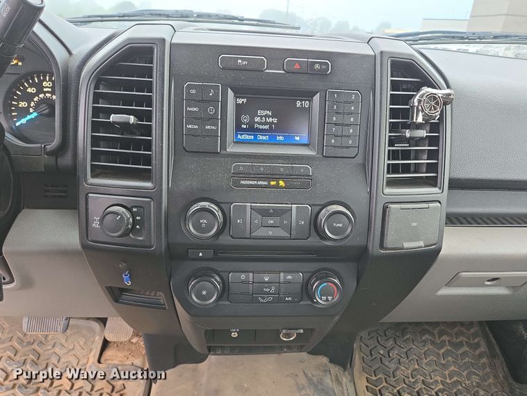 image for item DP6406 2018 Ford F150 XL SuperCab pickup truck