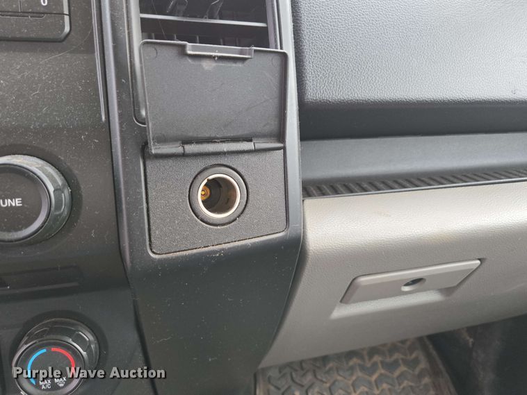 image for item DP6406 2018 Ford F150 XL SuperCab pickup truck