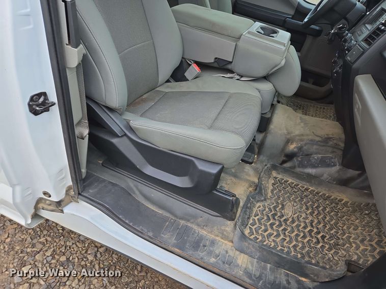 image for item DP6406 2018 Ford F150 XL SuperCab pickup truck