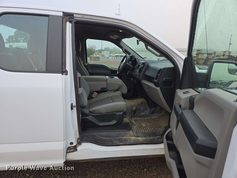 image for item DP6406 2018 Ford F150 XL SuperCab pickup truck