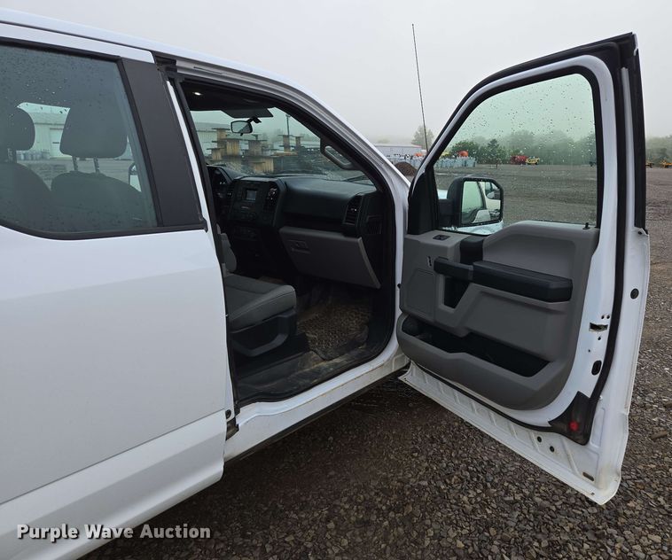 image for item DP6406 2018 Ford F150 XL SuperCab pickup truck