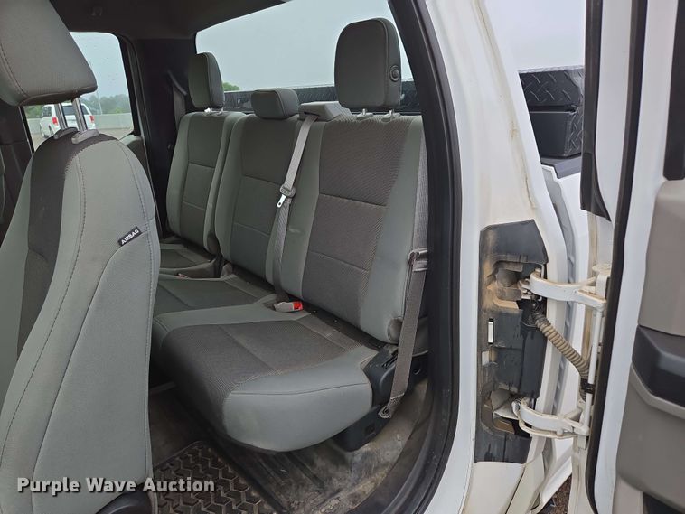 image for item DP6406 2018 Ford F150 XL SuperCab pickup truck