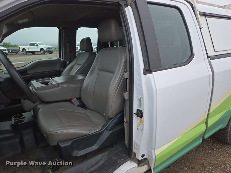 image for item DP6407 2016 Ford F150 SuperCab pickup truck