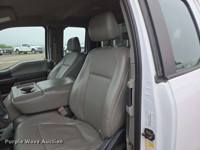 image for item DP6407 2016 Ford F150 SuperCab pickup truck