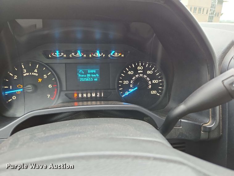 image for item DP6407 2016 Ford F150 SuperCab pickup truck